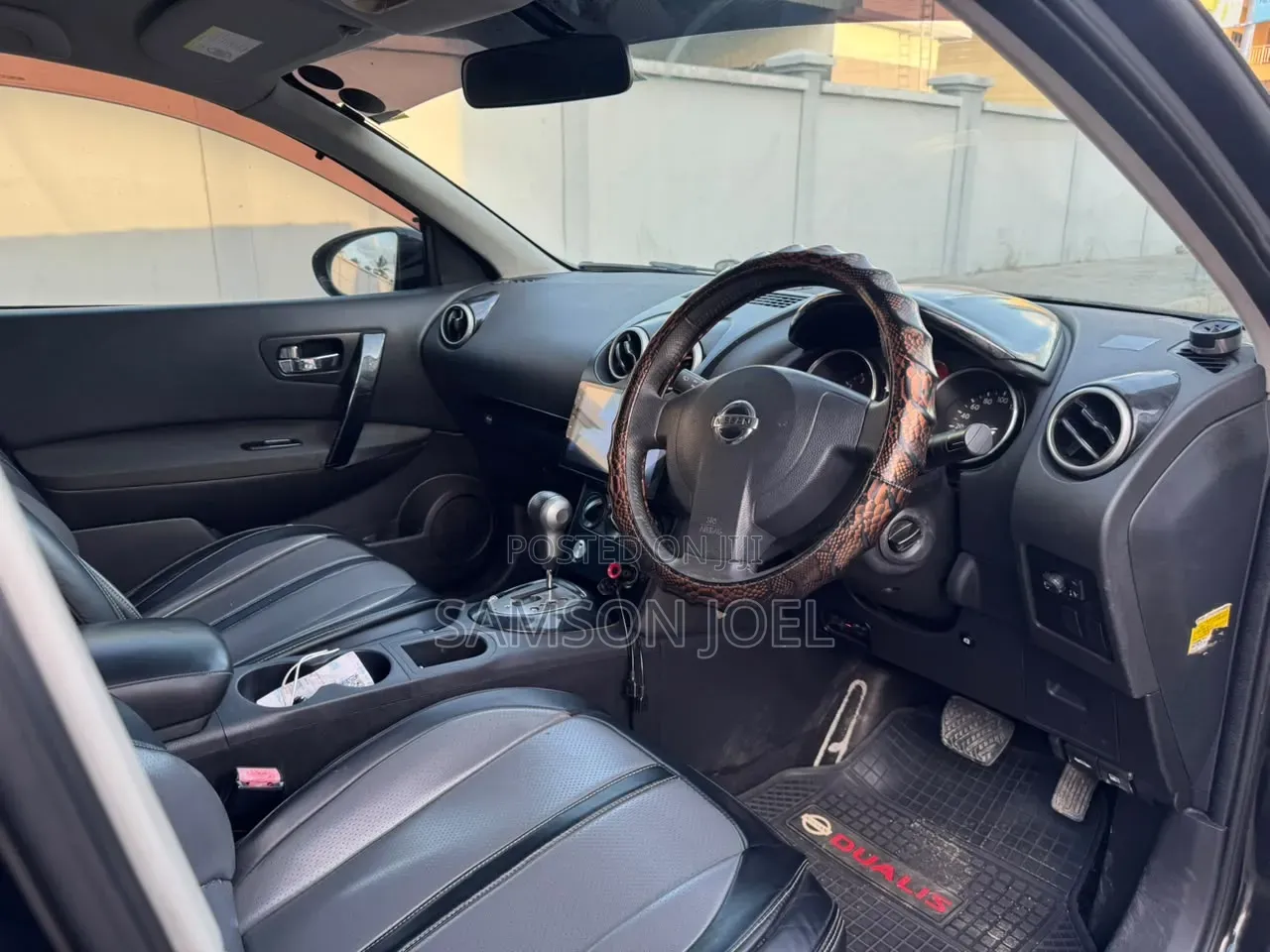 Nissan Dualis 2010 Black