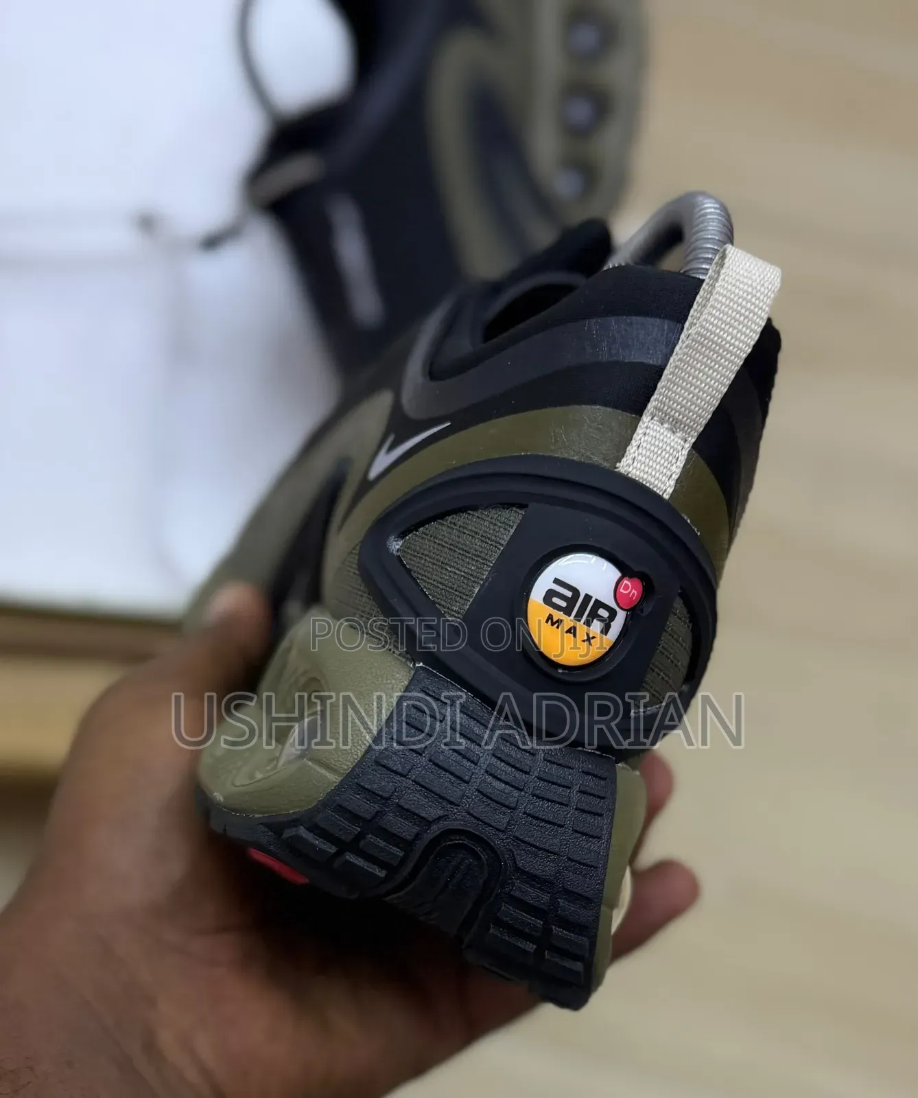 Puma Sneakers