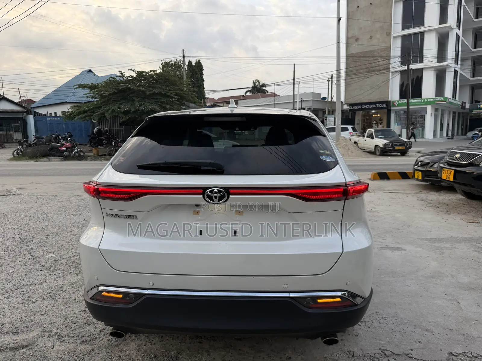 Toyota Harrier 2020 Pearl
