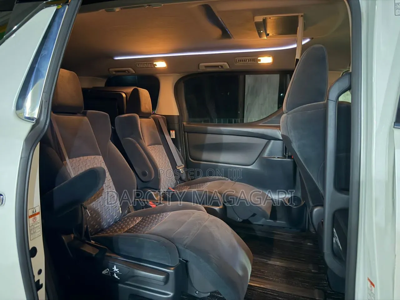 Toyota Alphard 2017 White