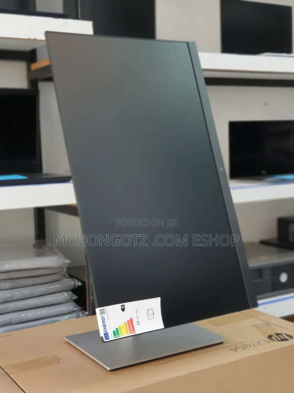 New Desktop Computer HP 200 G4 All-in-One 8GB Intel Core i7 SSD 512GB