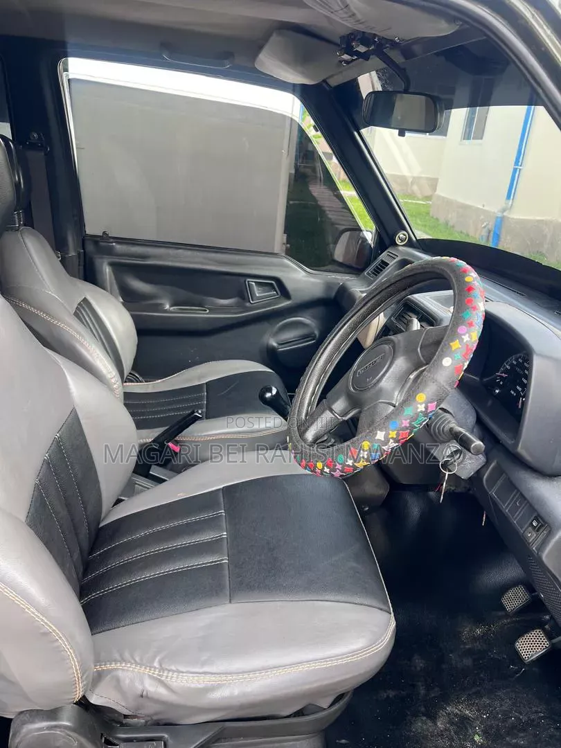 Suzuki Escudo 1990 Black