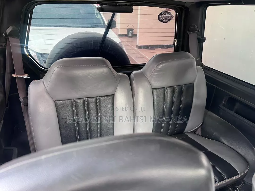 Suzuki Escudo 1990 Black