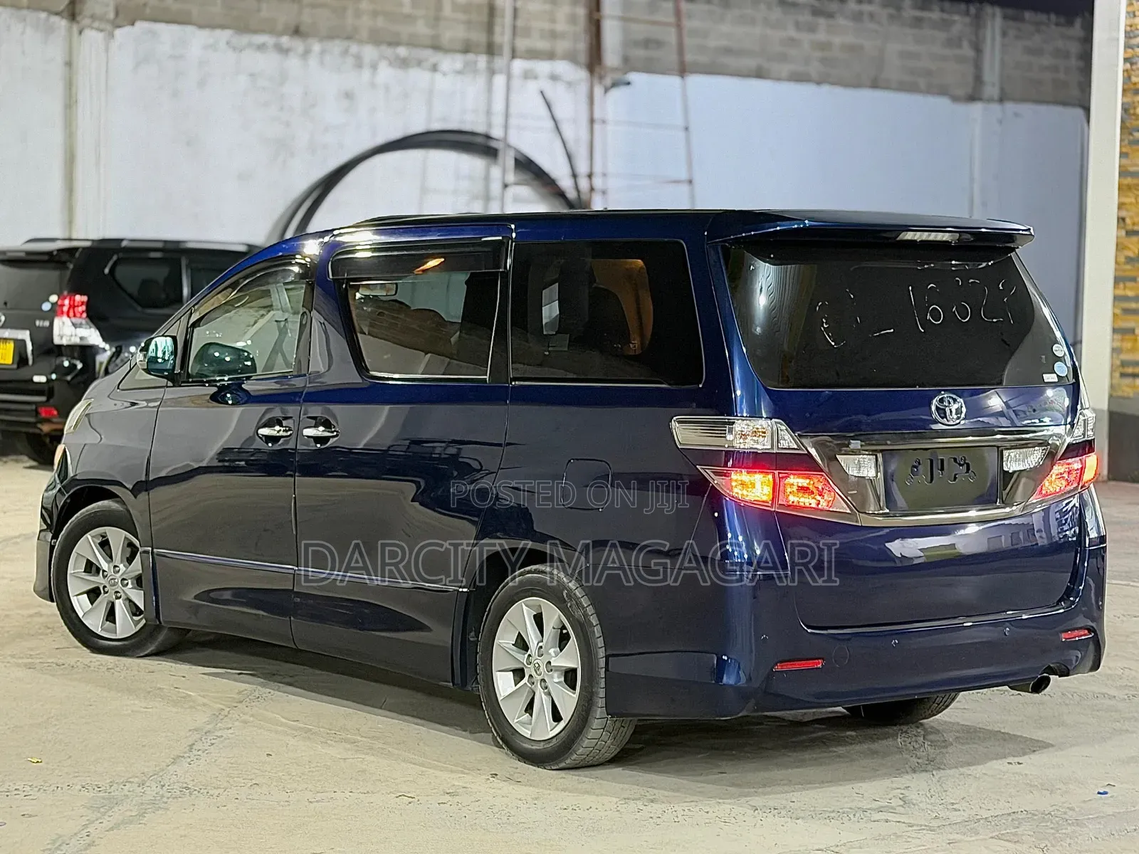 Toyota Alphard 2010 Blue