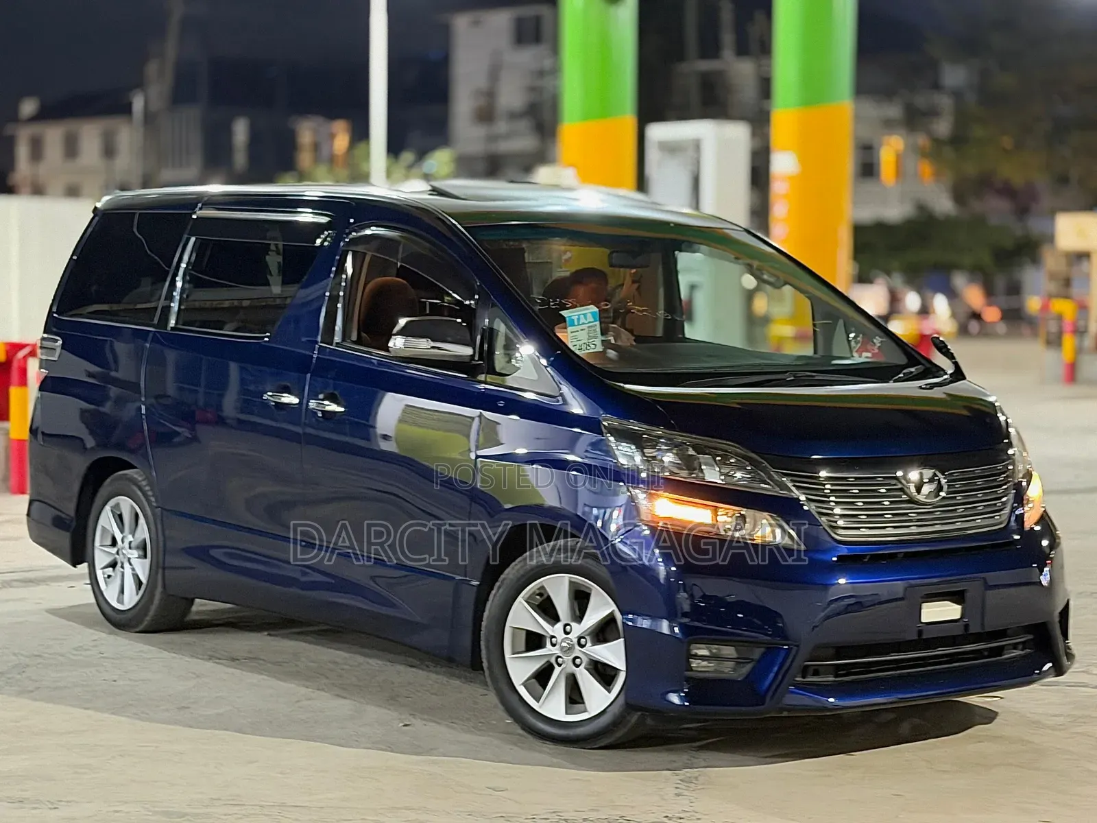 Toyota Alphard 2010 Blue