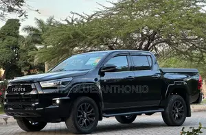 Toyota Hilux 2024 Black