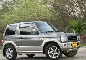 Mitsubishi Pajero 2004 Gray