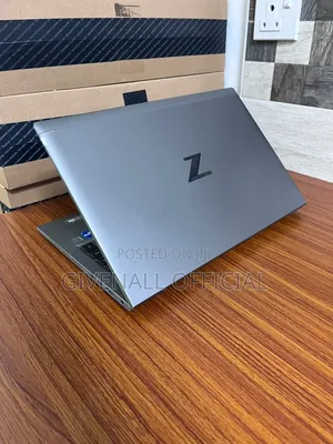 Laptop HP ZBook Firefly G8 16GB Intel Core i7 SSD 256GB
