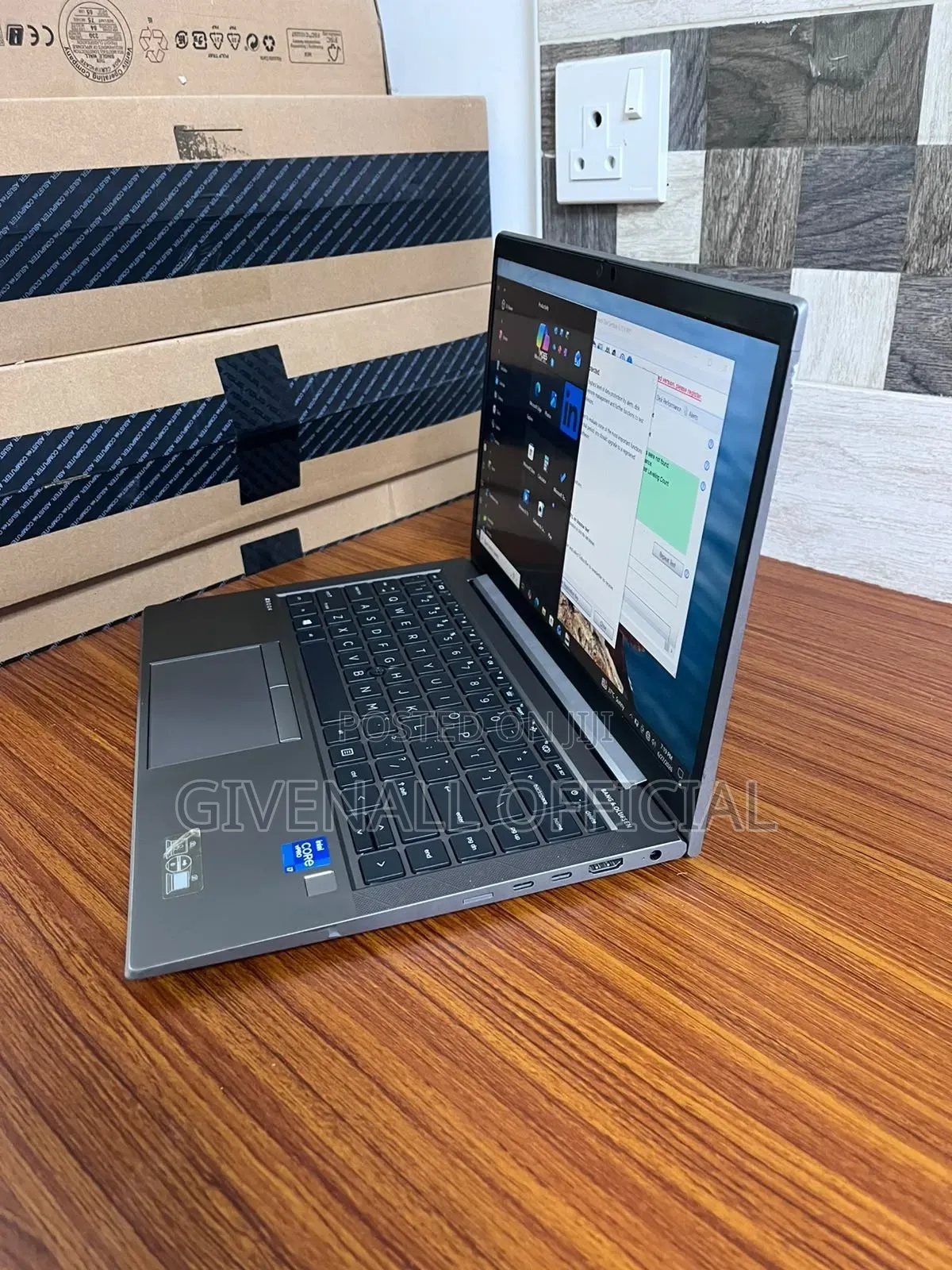 Laptop HP ZBook Firefly G8 16GB Intel Core i7 SSD 256GB