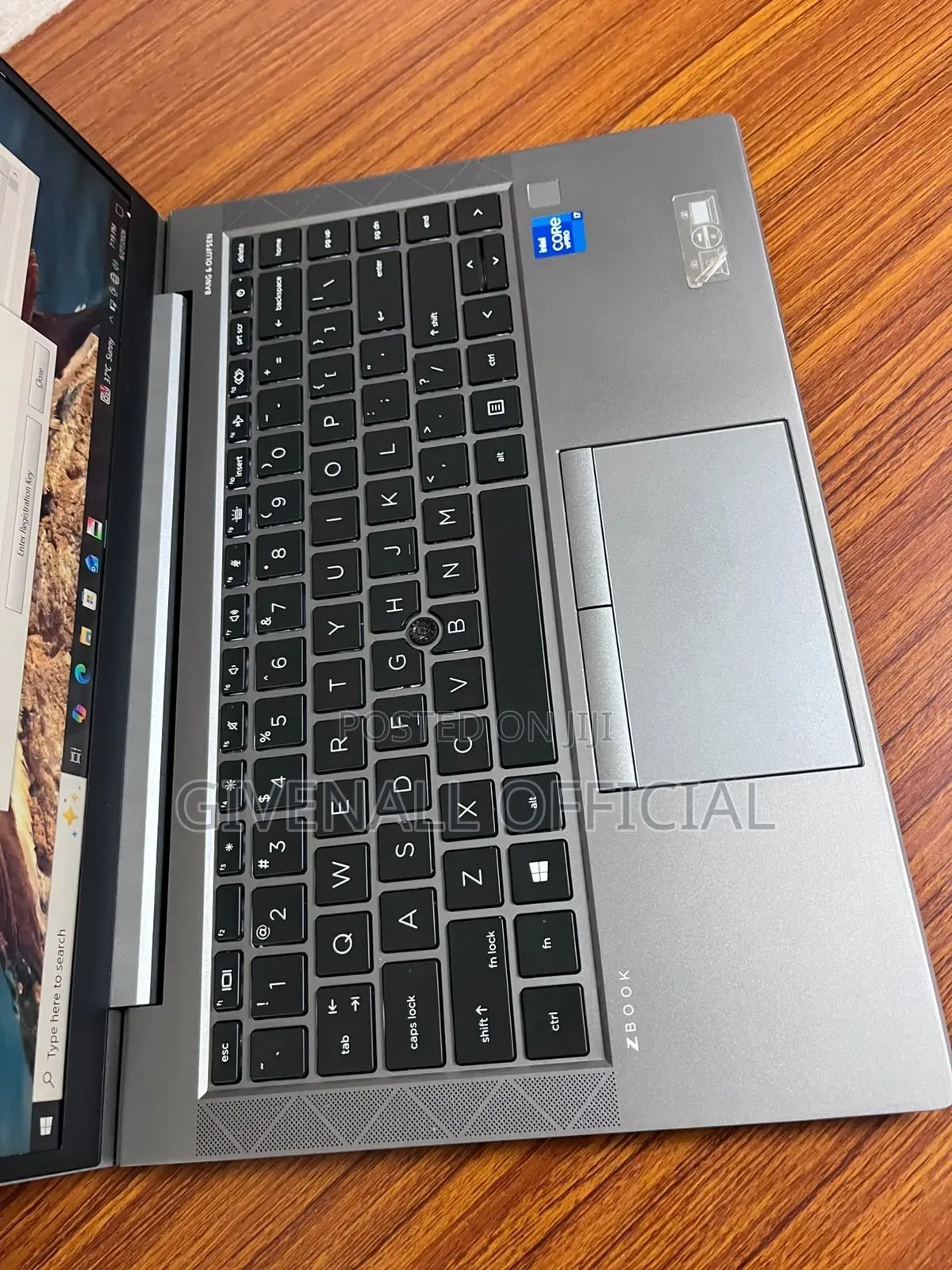 Laptop HP ZBook Firefly G8 16GB Intel Core i7 SSD 256GB