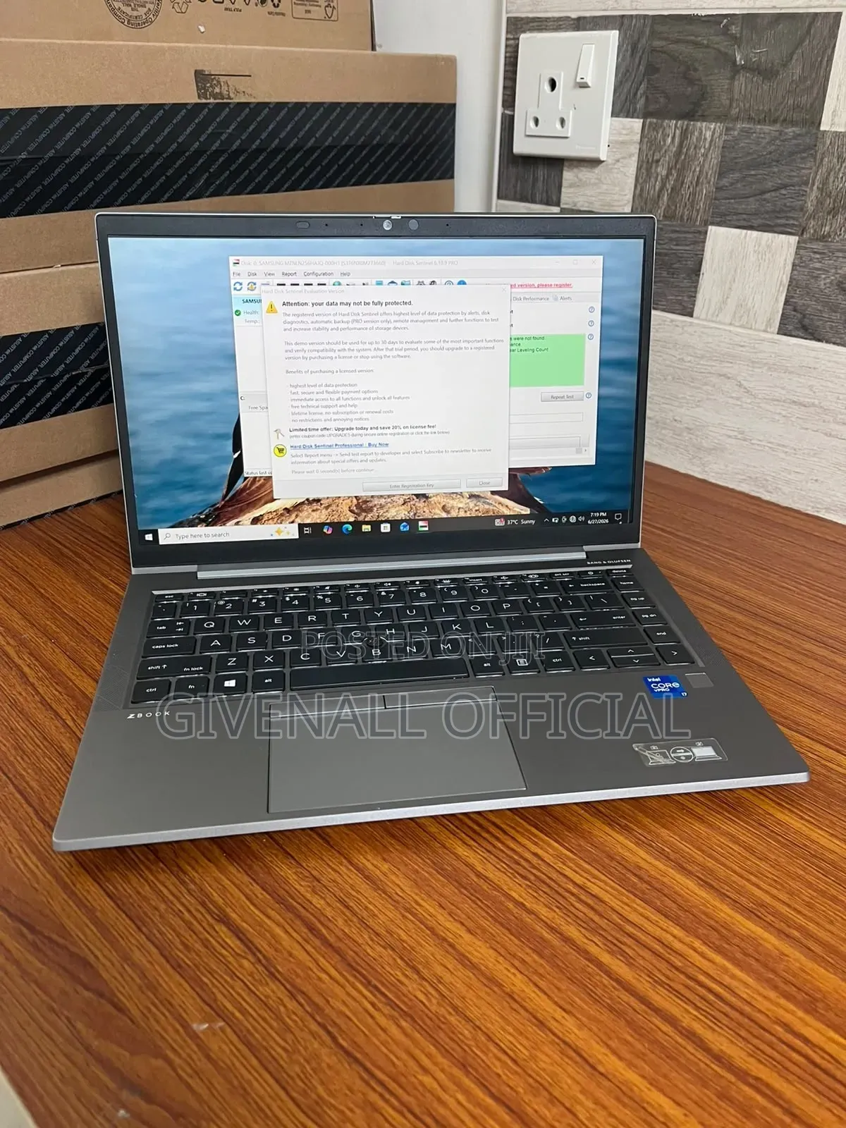 Laptop HP ZBook Firefly G8 16GB Intel Core i7 SSD 256GB