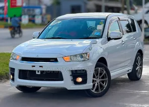 Mitsubishi Outlander 2012 White