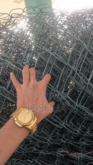 Fence Ina Rasimisha Mipaka Yako