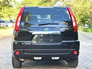 Nissan X-Trail 2012 Black