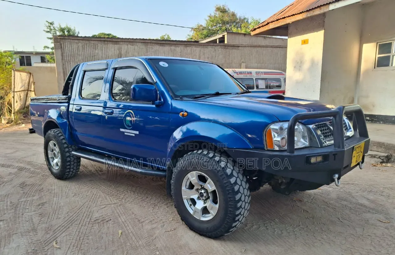 Nissan Hardbody 1992 Blue