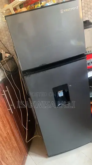 Fridge Imetumika Mwaka Na Nusu