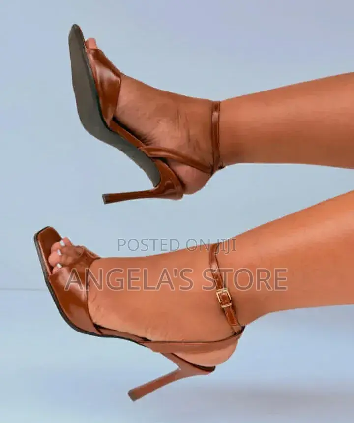 Women Heels. 45,000 TSH