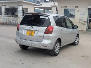 Toyota Corolla Spacio 2004 Silver