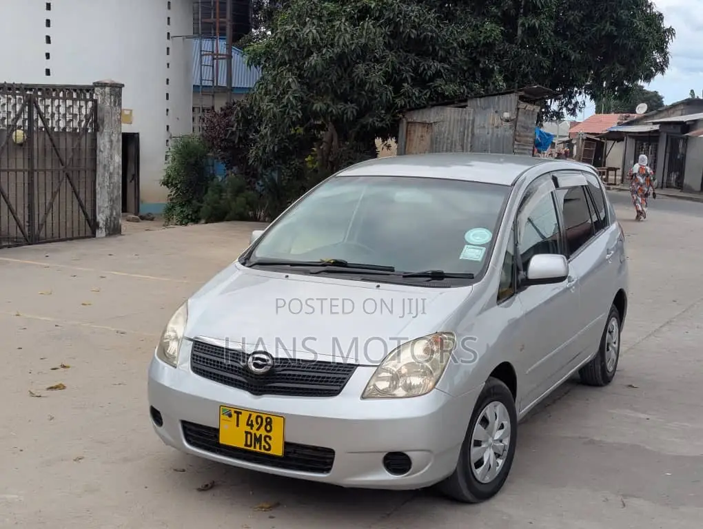 Toyota Corolla Spacio 2004 Silver