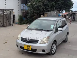 Toyota Corolla Spacio 2004 Silver