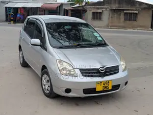 Toyota Corolla Spacio 2004 Silver