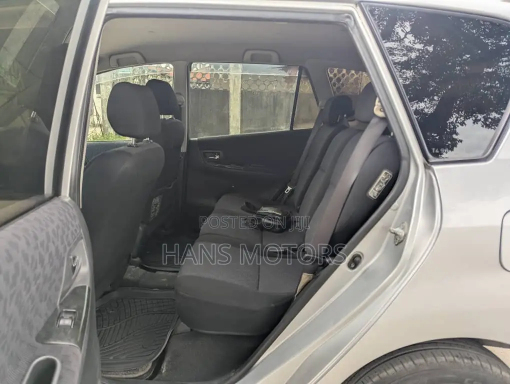 Toyota Corolla Spacio 2004 Silver