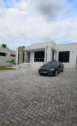 3bdrm House in Goba for sale