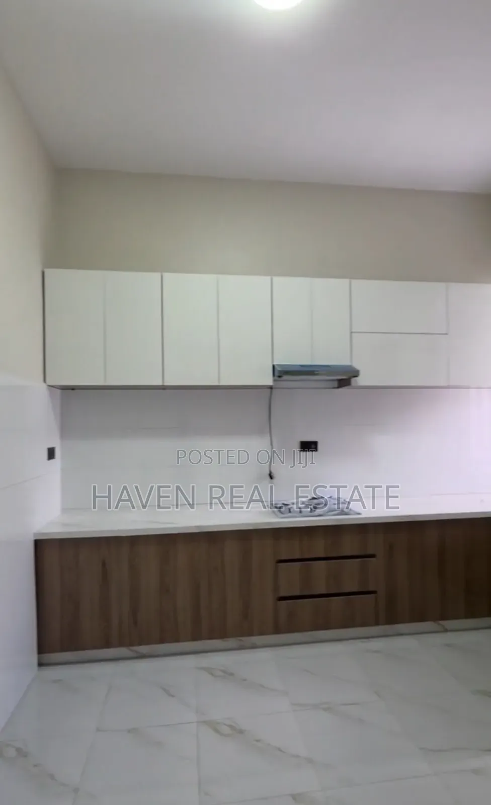3bdrm House in Goba for sale