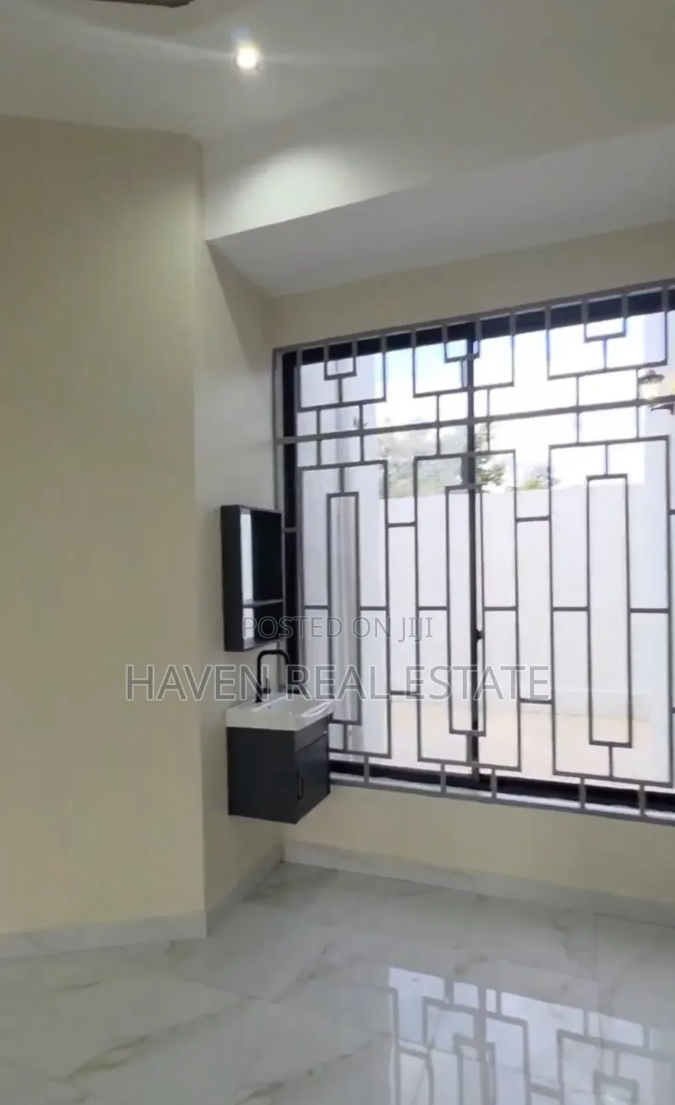 3bdrm House in Goba for sale