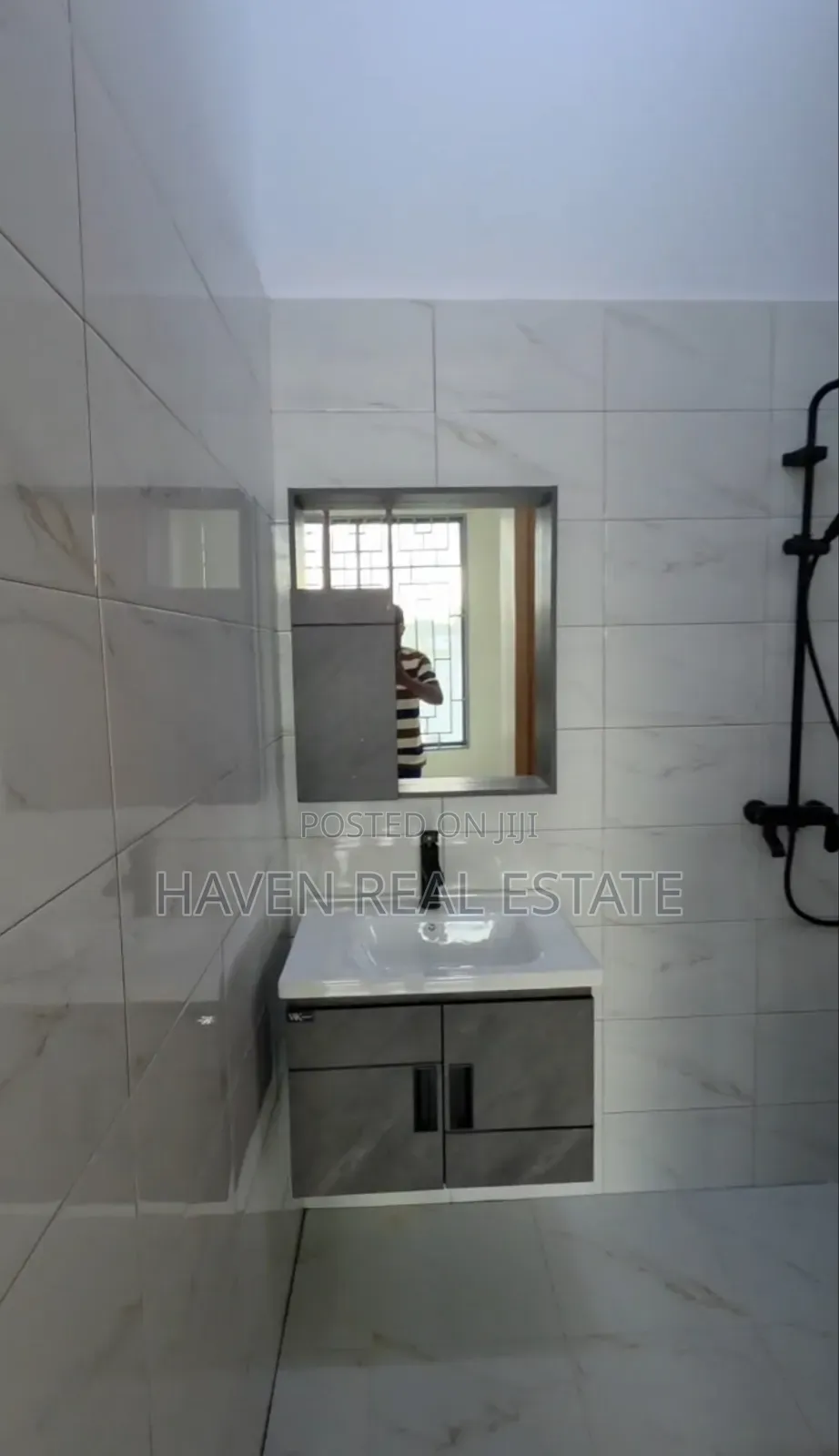 3bdrm House in Goba for sale