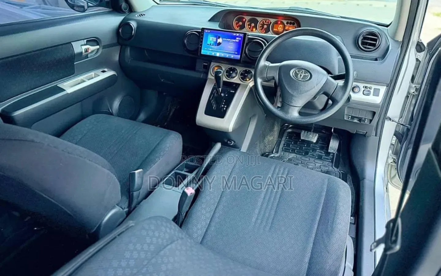 Toyota Corolla Rumion 2009 Silver