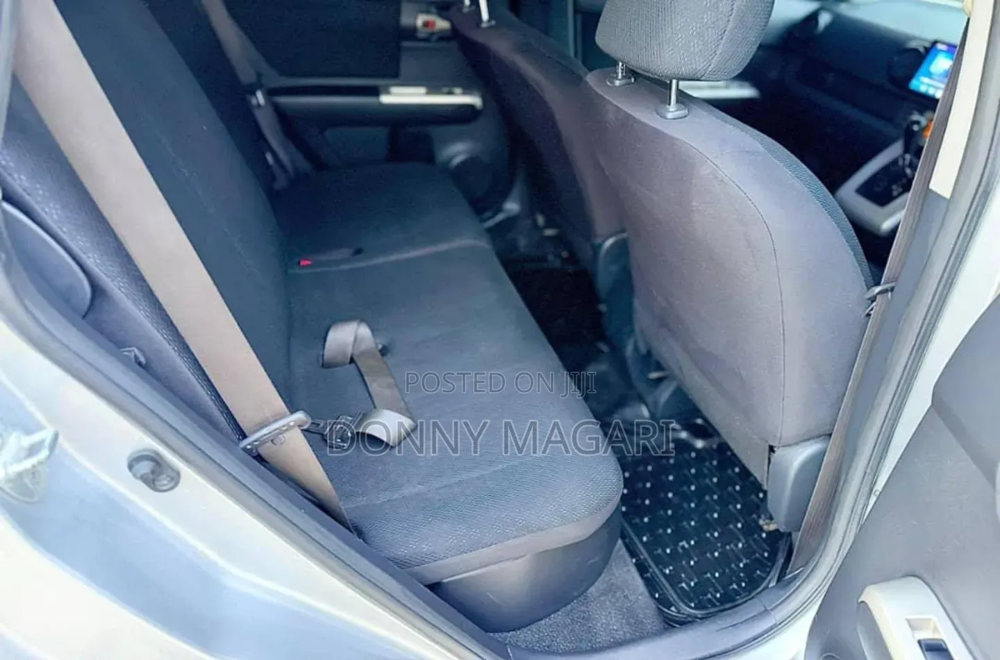 Toyota Corolla Rumion 2009 Silver