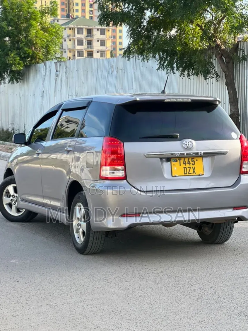 Toyota Wish 2006 Gray
