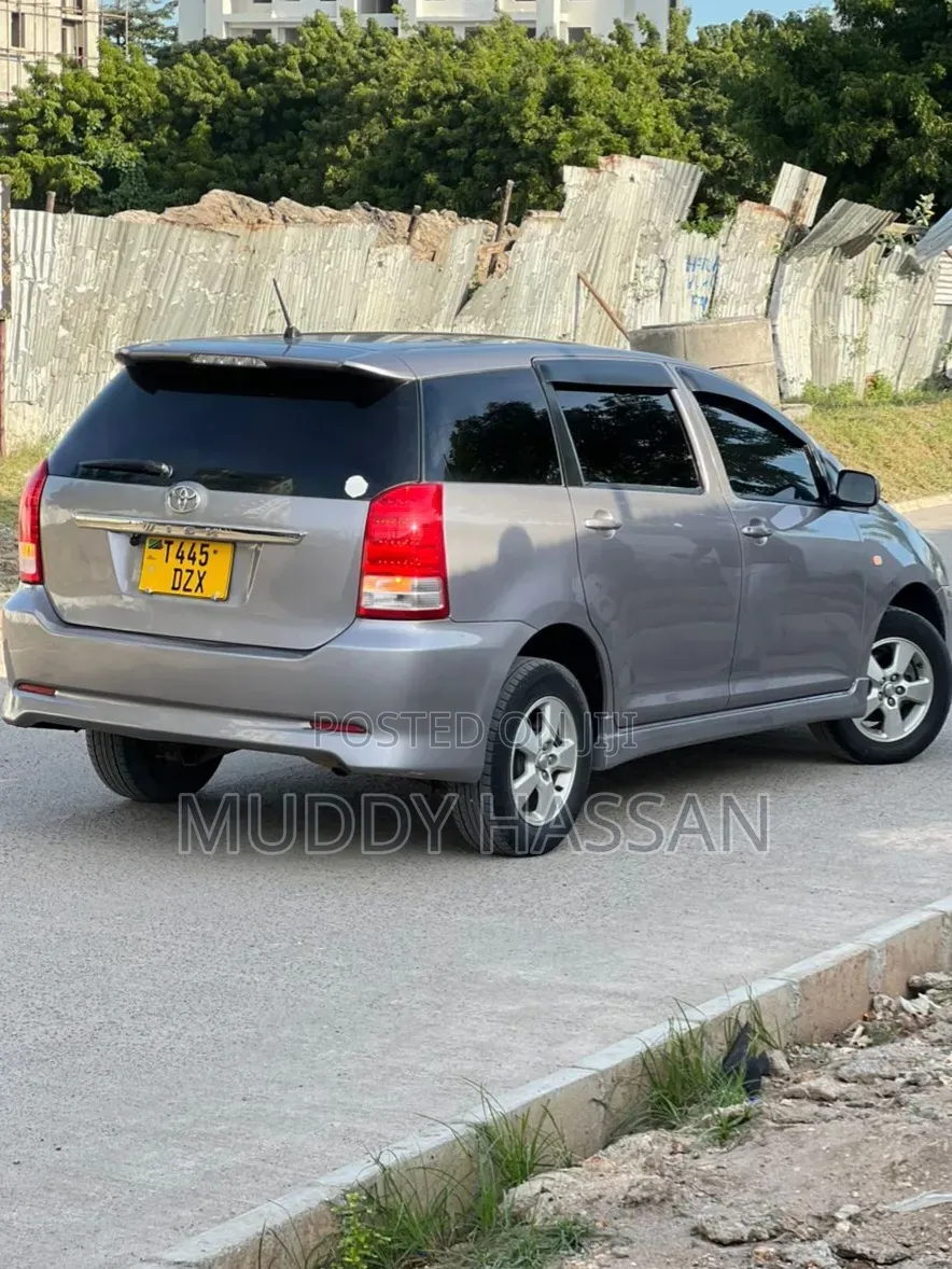 Toyota Wish 2006 Gray