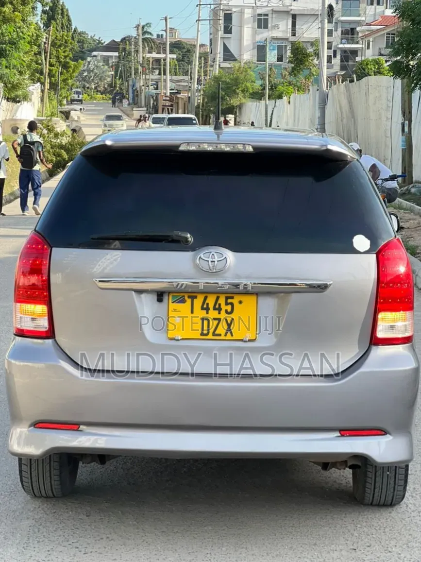 Toyota Wish 2006 Gray