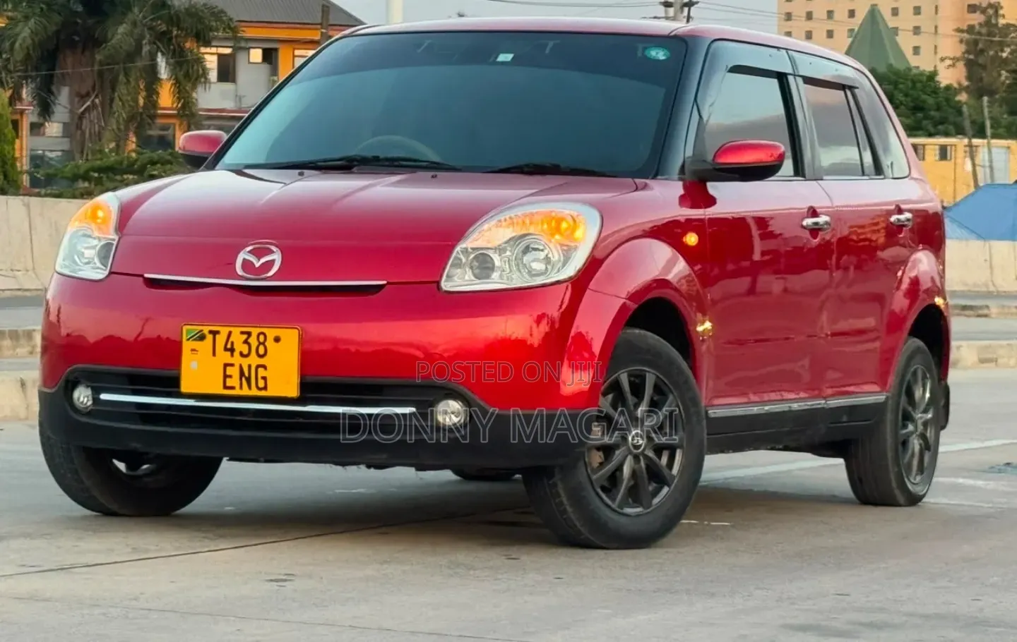 Mazda Verisa 2010 Red