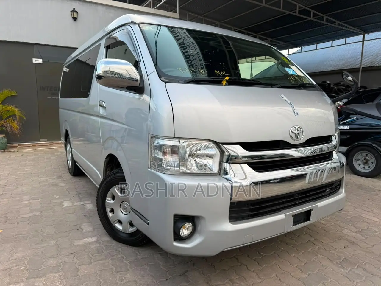 Toyota HiAce 2017 Silver