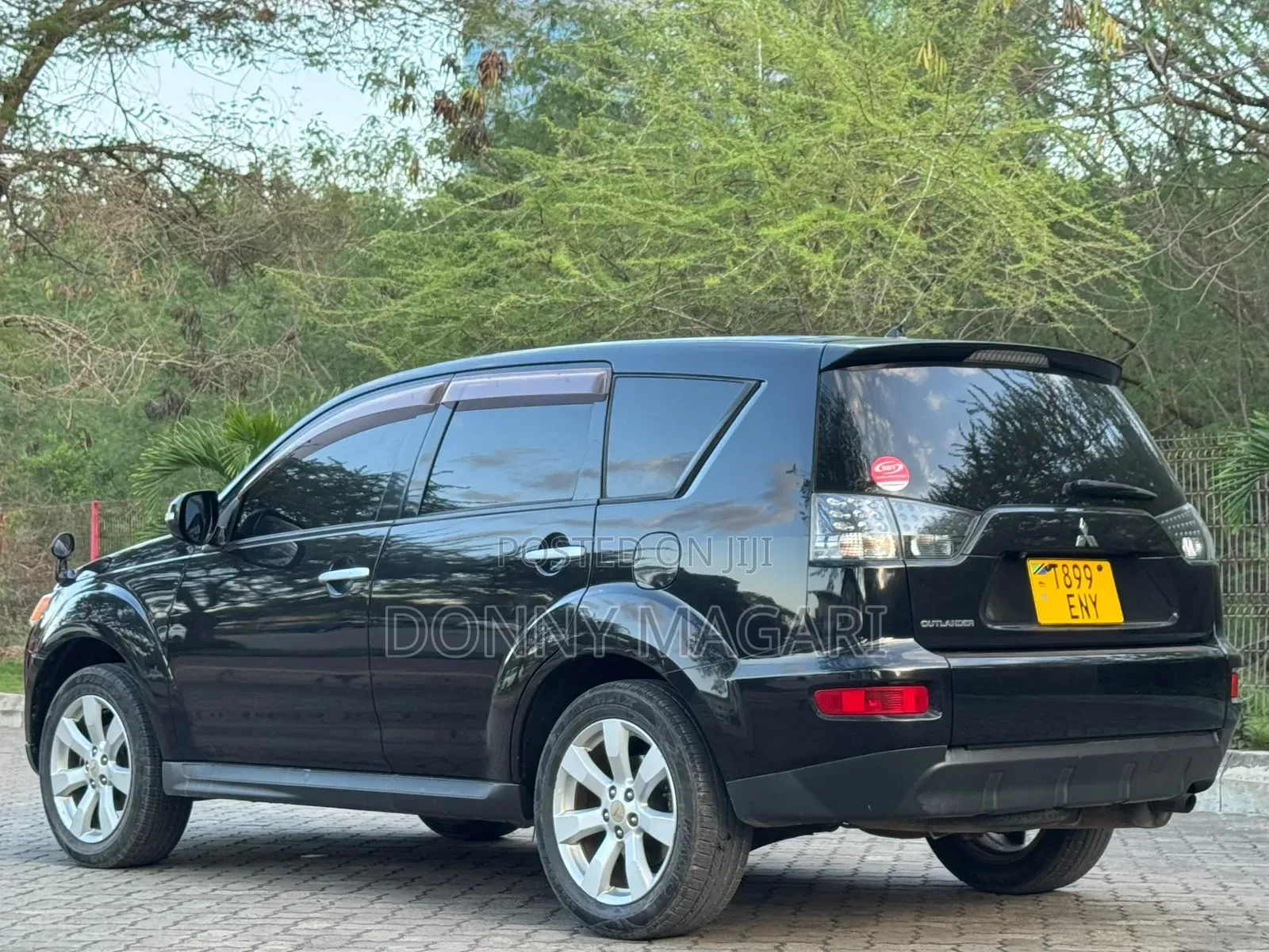 Mitsubishi Outlander 2010 Black