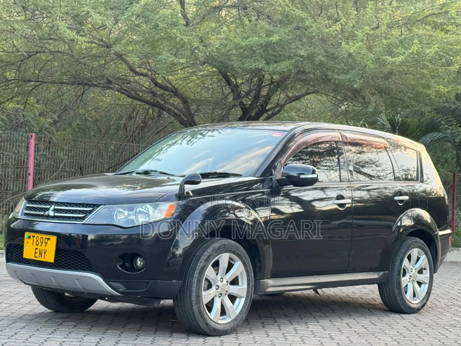 Mitsubishi Outlander 2010 Black