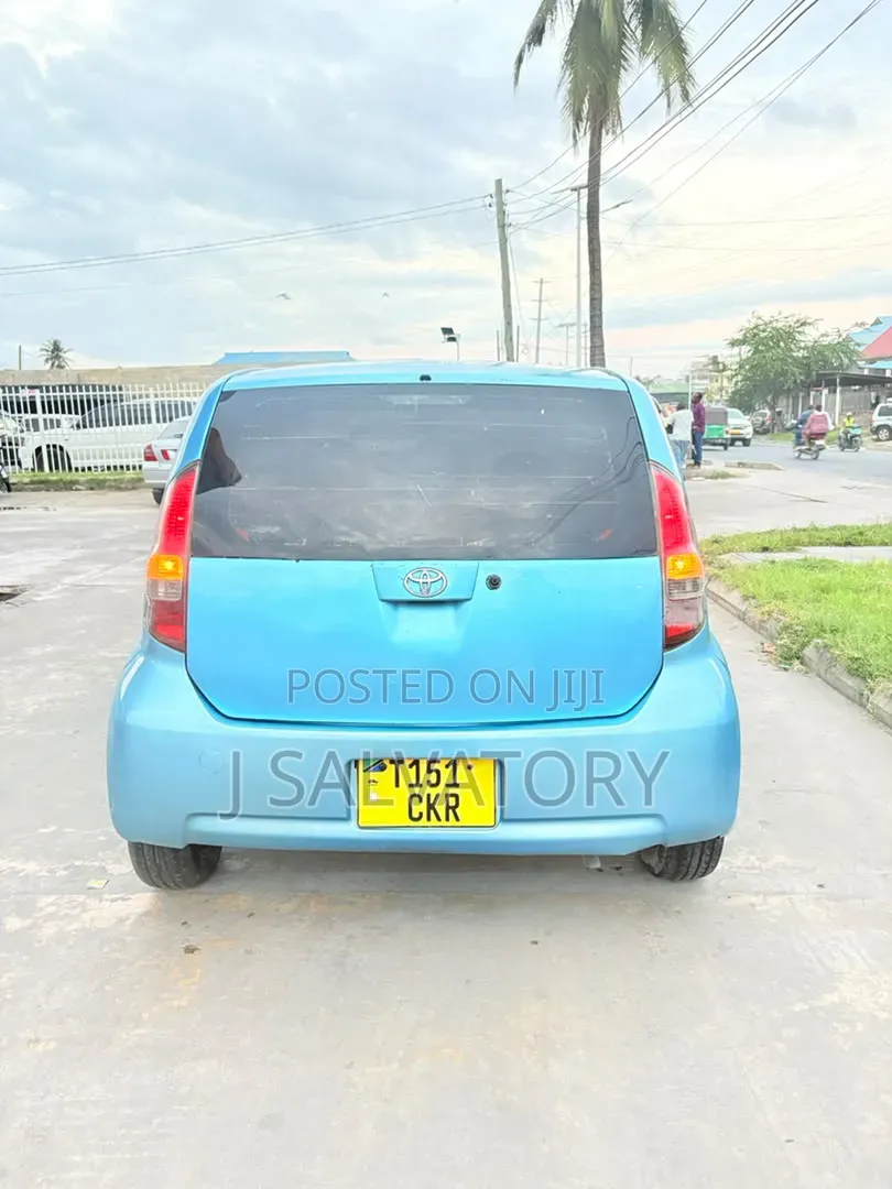 Toyota Passo 2004 Blue