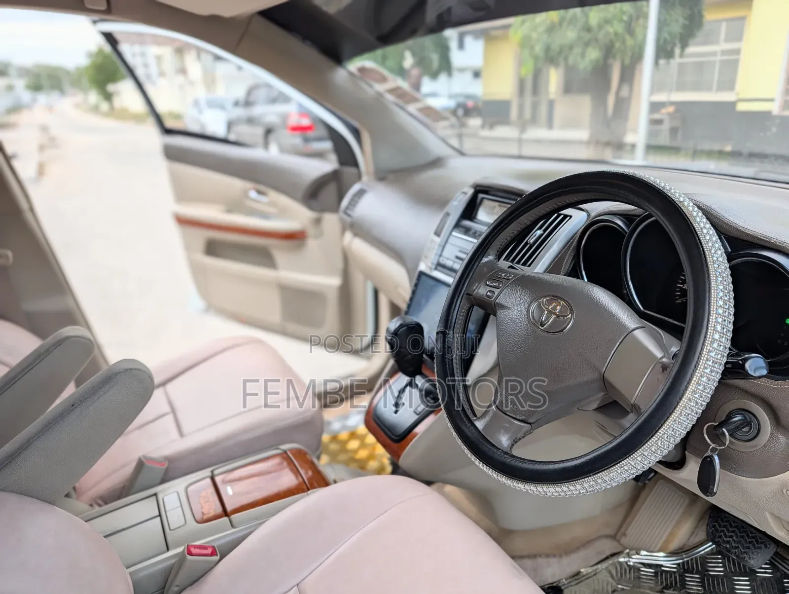 Toyota Harrier 2005 White