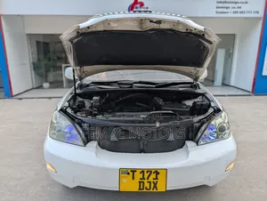 Toyota Harrier 2005 White