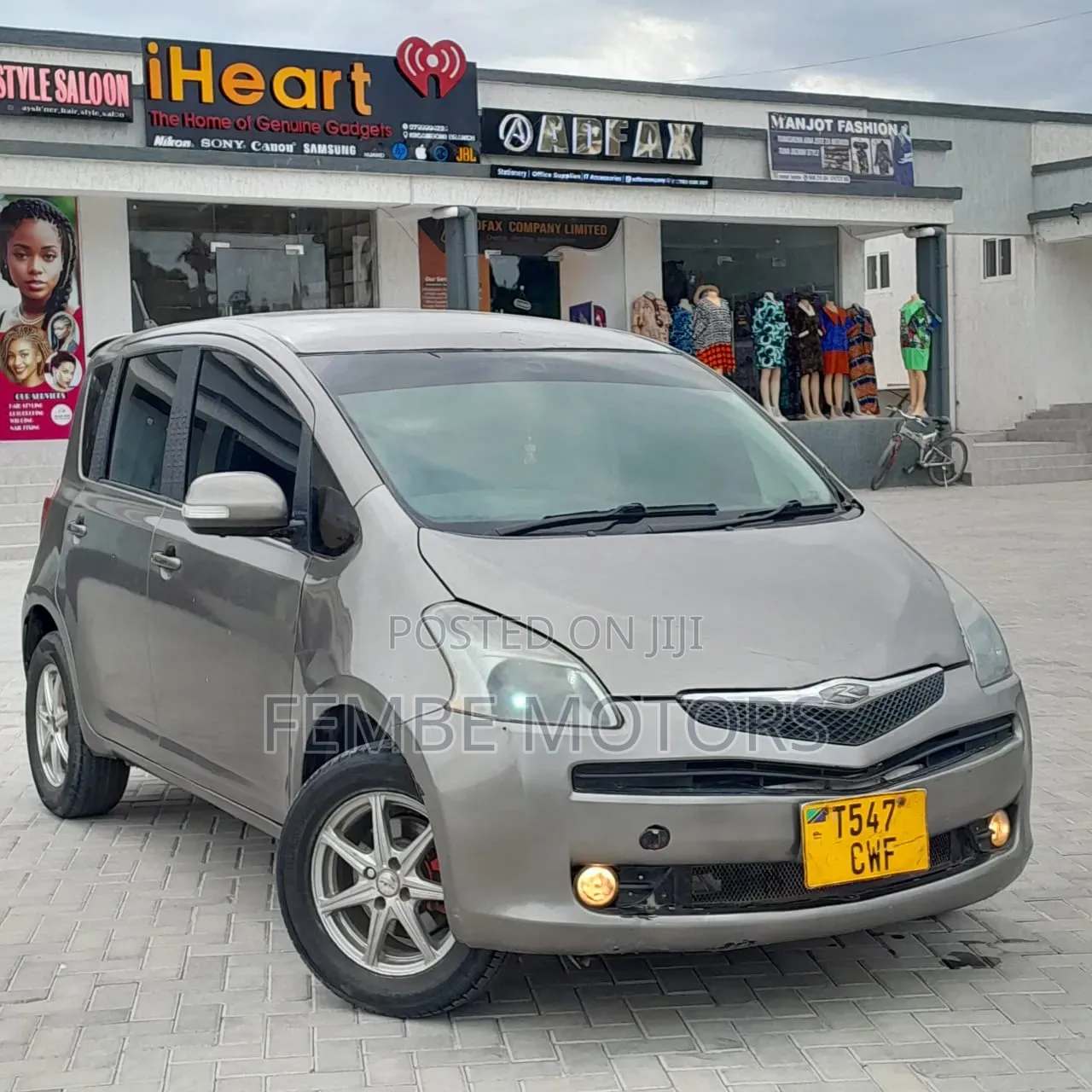Toyota Ractis 2005 Gray