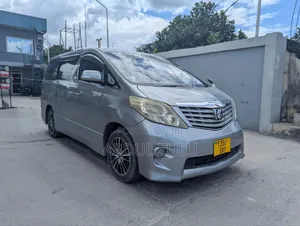 Toyota Alphard 2010 Silver