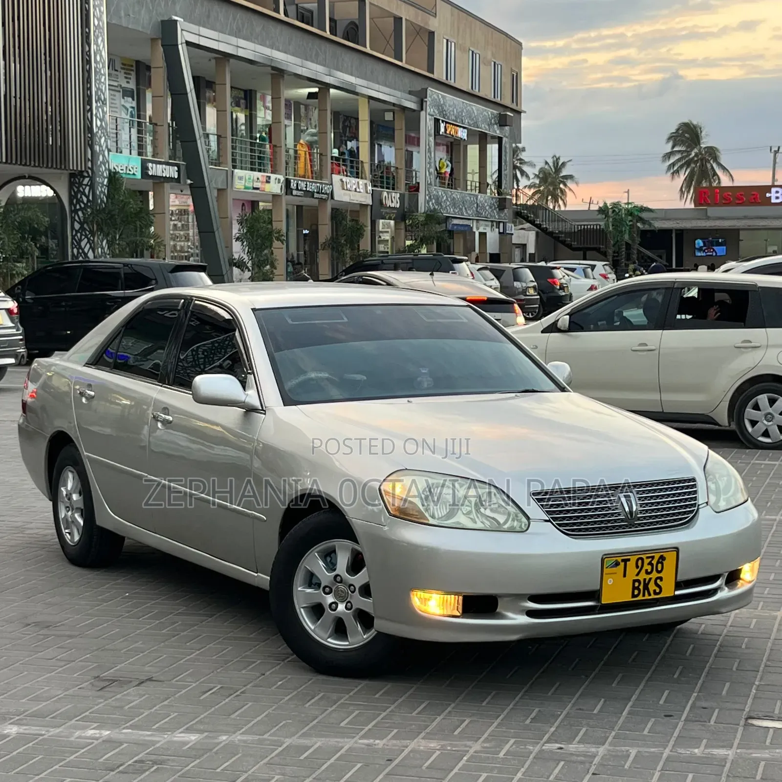 Toyota Mark II 2002 Silver