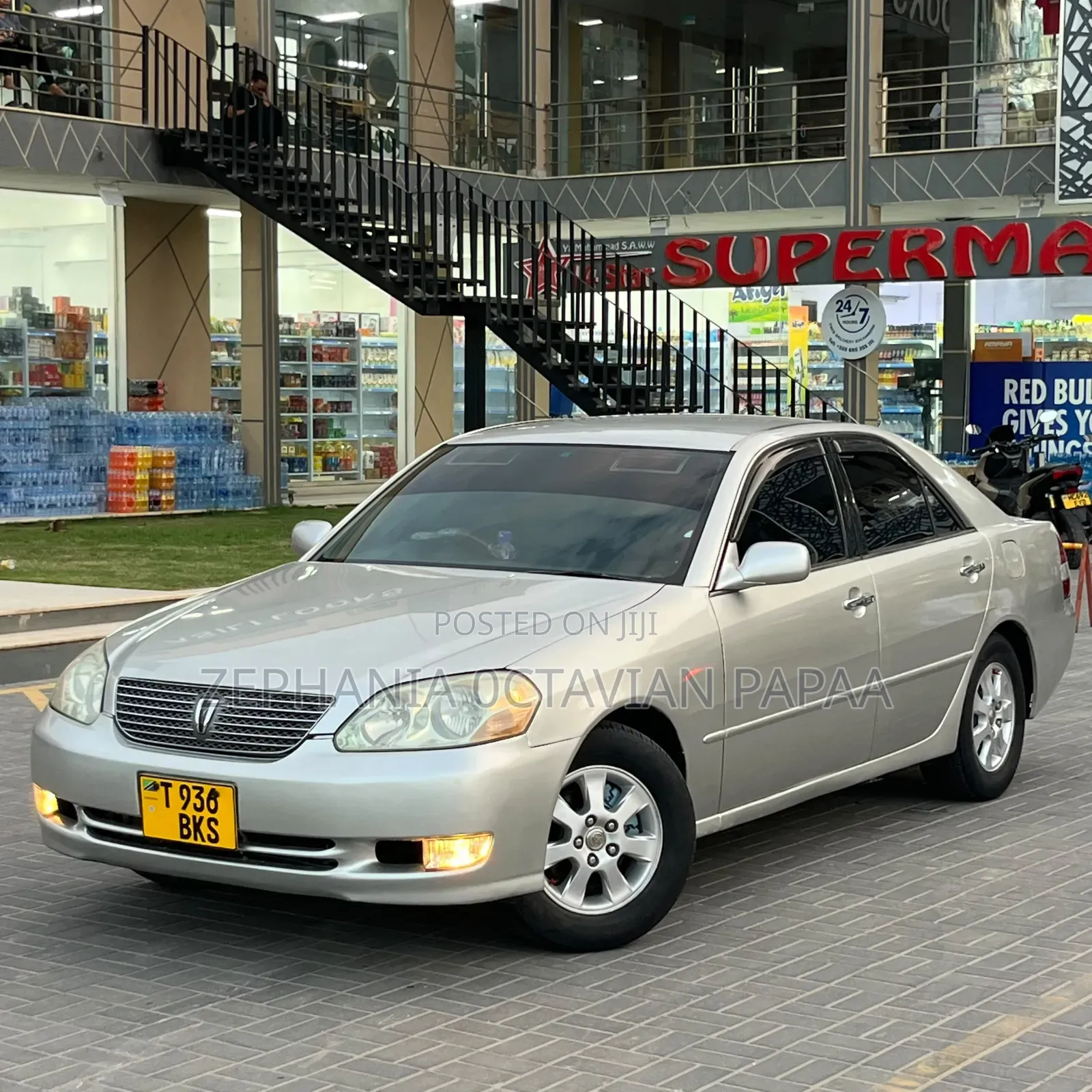 Toyota Mark II 2002 Silver