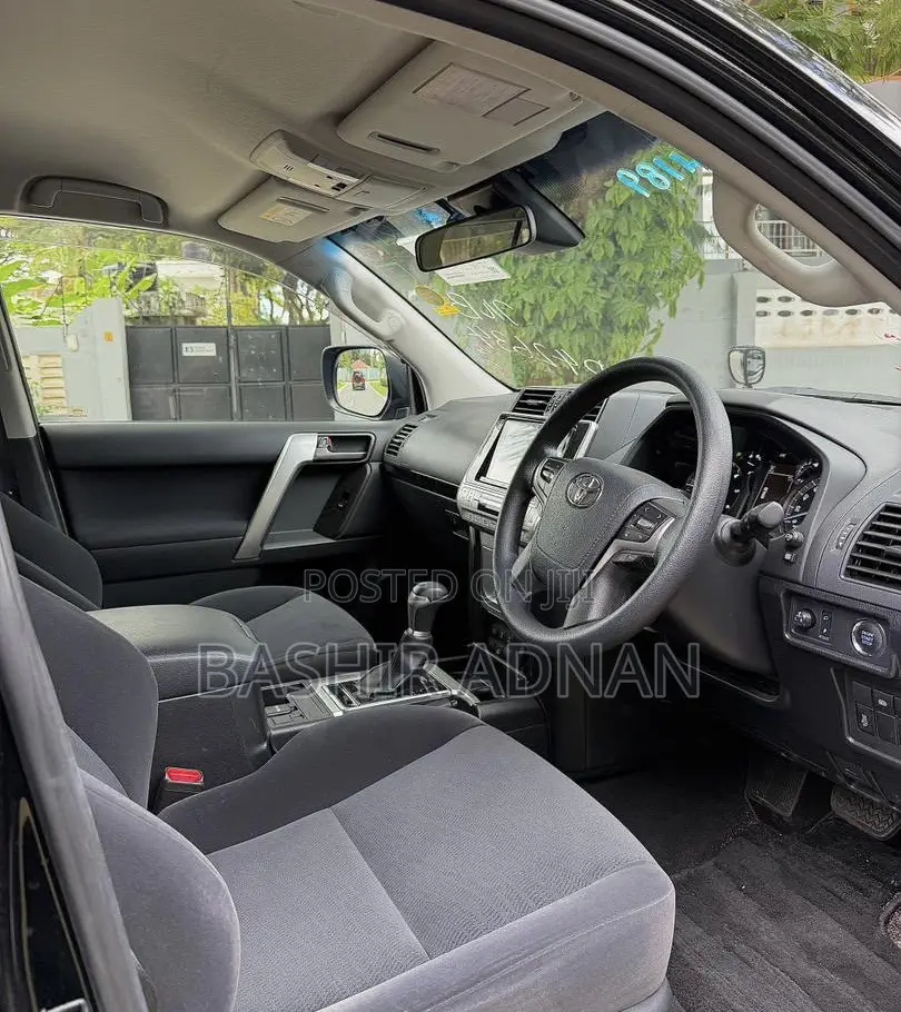 Toyota Land Cruiser Prado 2.8 2019 Black