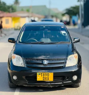 Toyota IST 2004 Black
