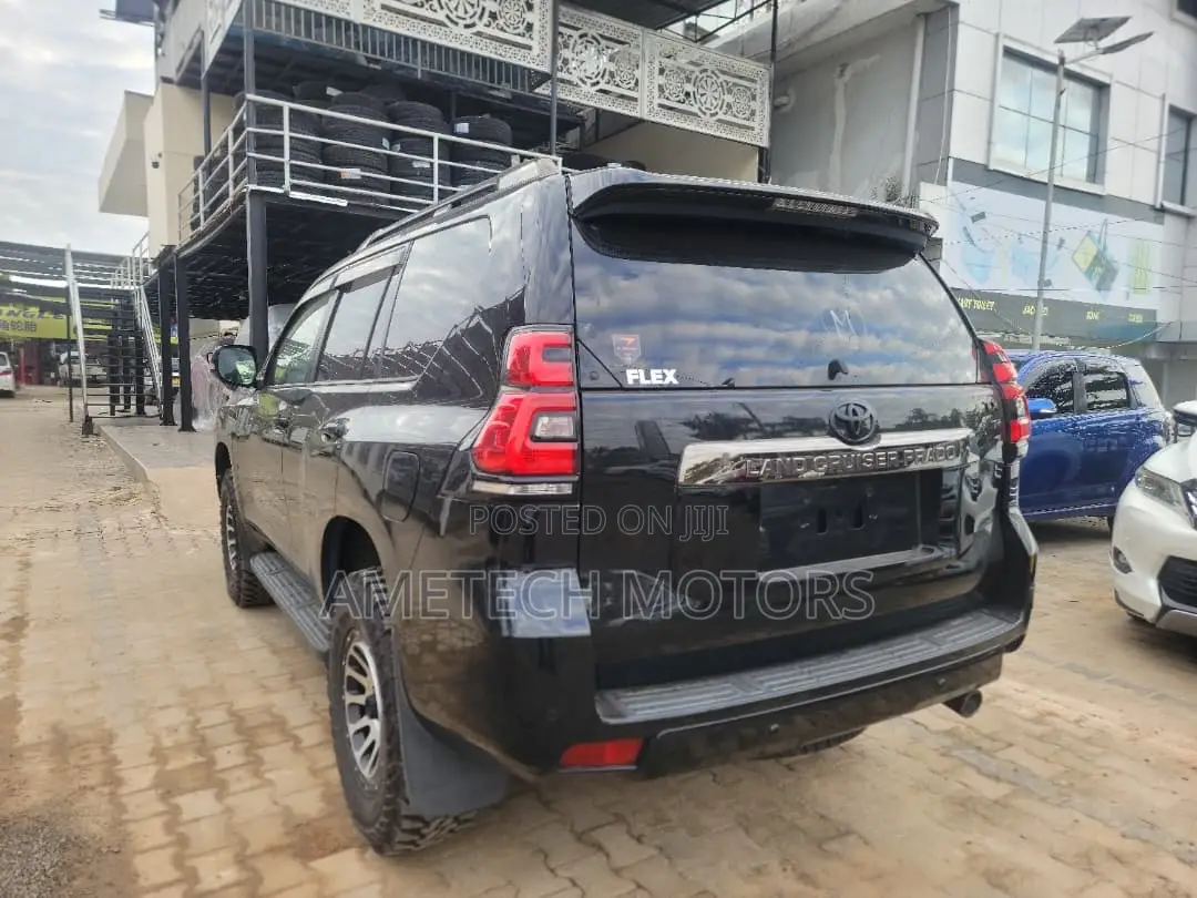 Toyota Land Cruiser Prado 2021 Black