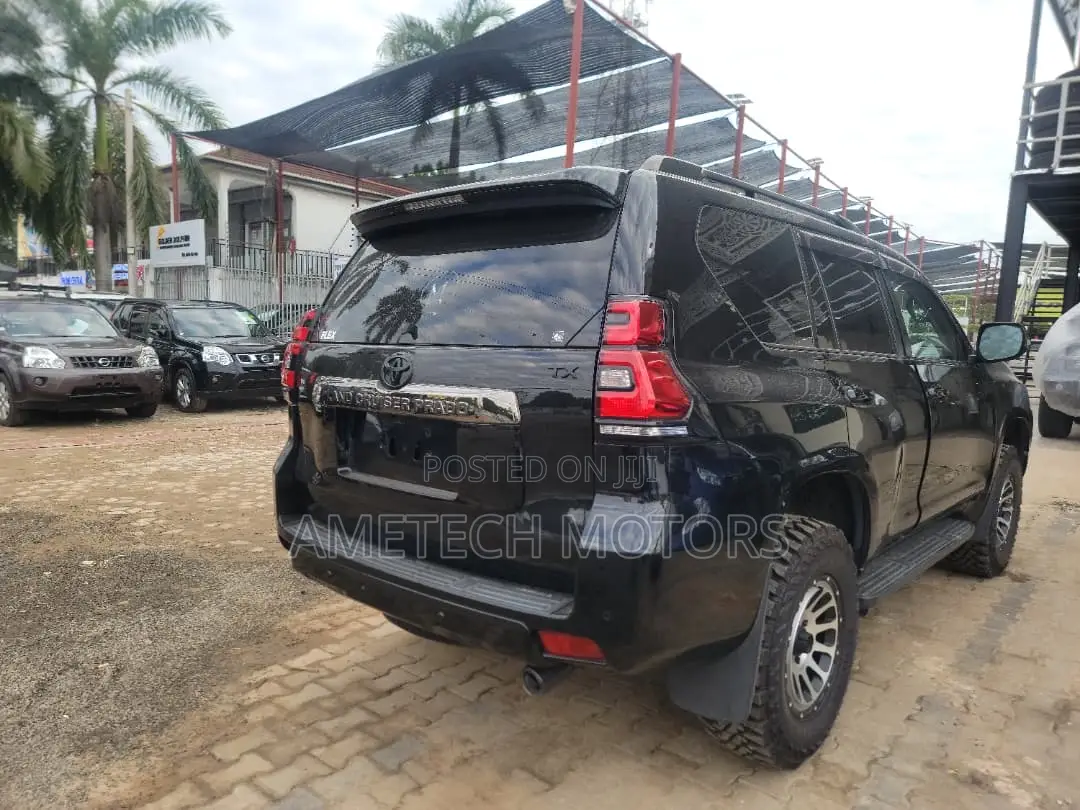 Toyota Land Cruiser Prado 2021 Black